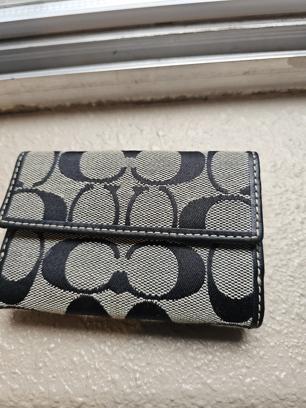 Coach Signature Canvas Compact Wallet in Navy